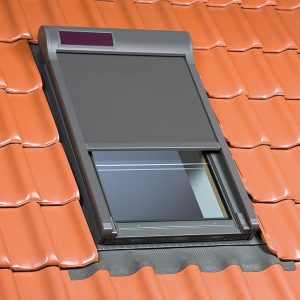 FAKRO® screen elektrisch op zonne-energie AMZ Solar